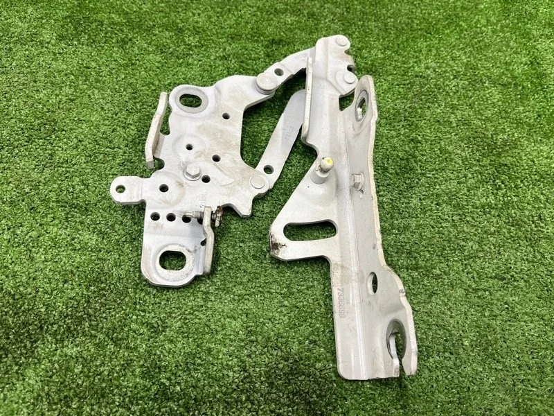 Петля капота левая BMW 3 2013 41617286343 F30 N20B20B