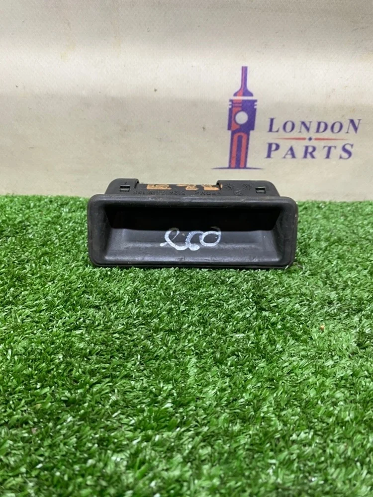 Кнопка открытия багажника BMW X5 E70