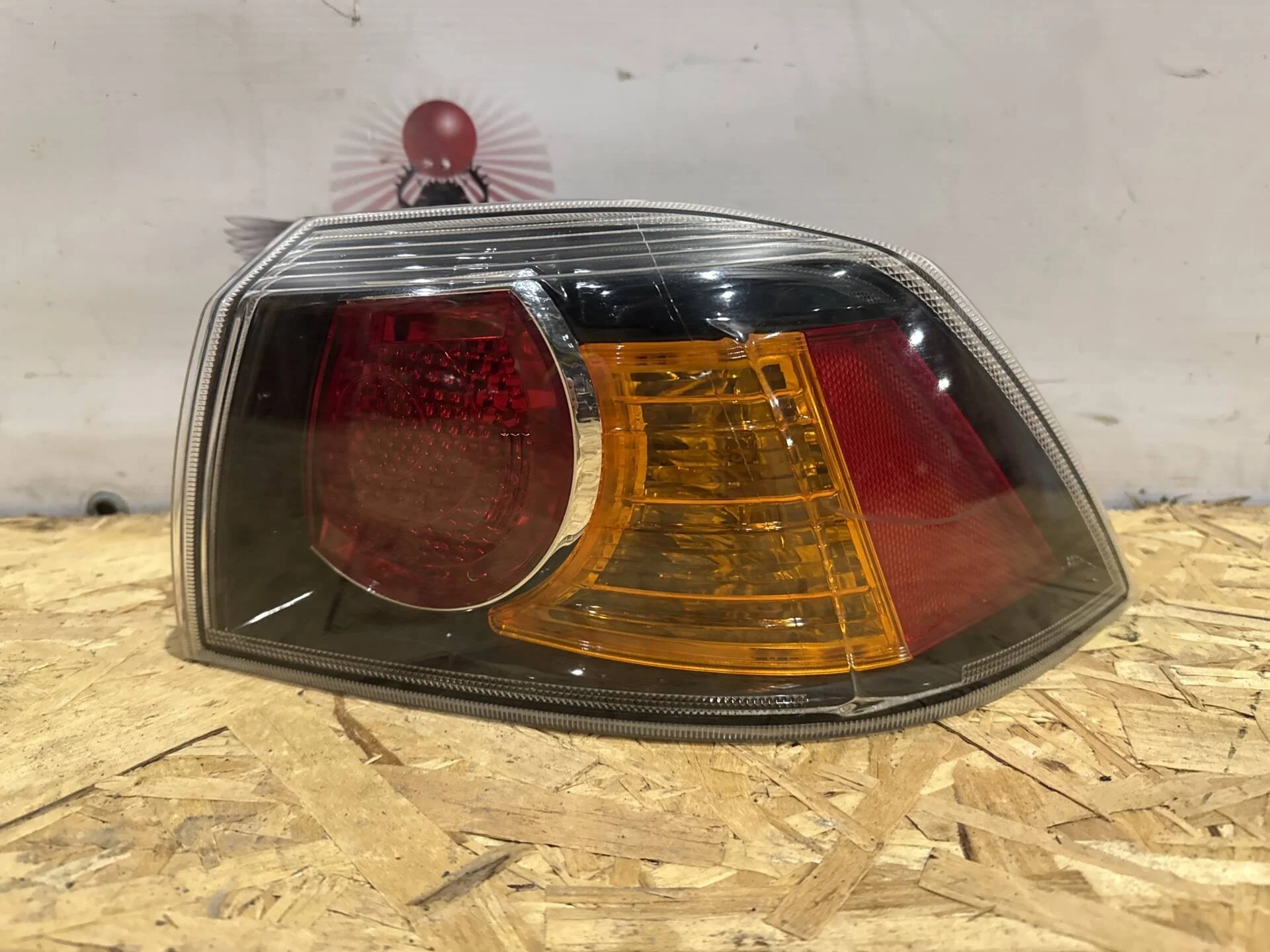 Фонарь задний правый Mitsubishi Lancer 10 CY Рест