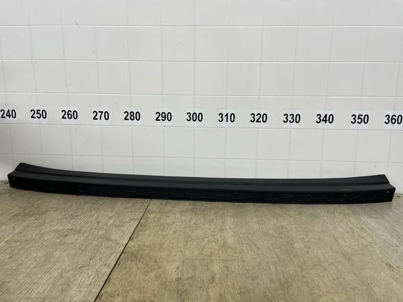 НАКЛАДКА Skoda Kodiaq 2017 2018 2019 2020 2021 565807423B, задняя