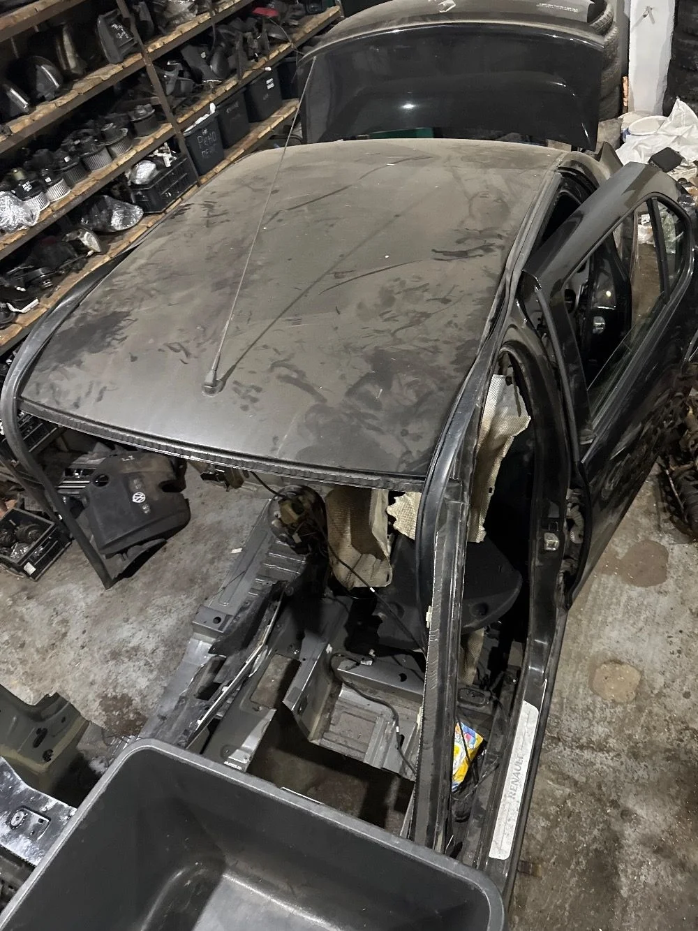 Крыша Renault Logan II (2012—2018)