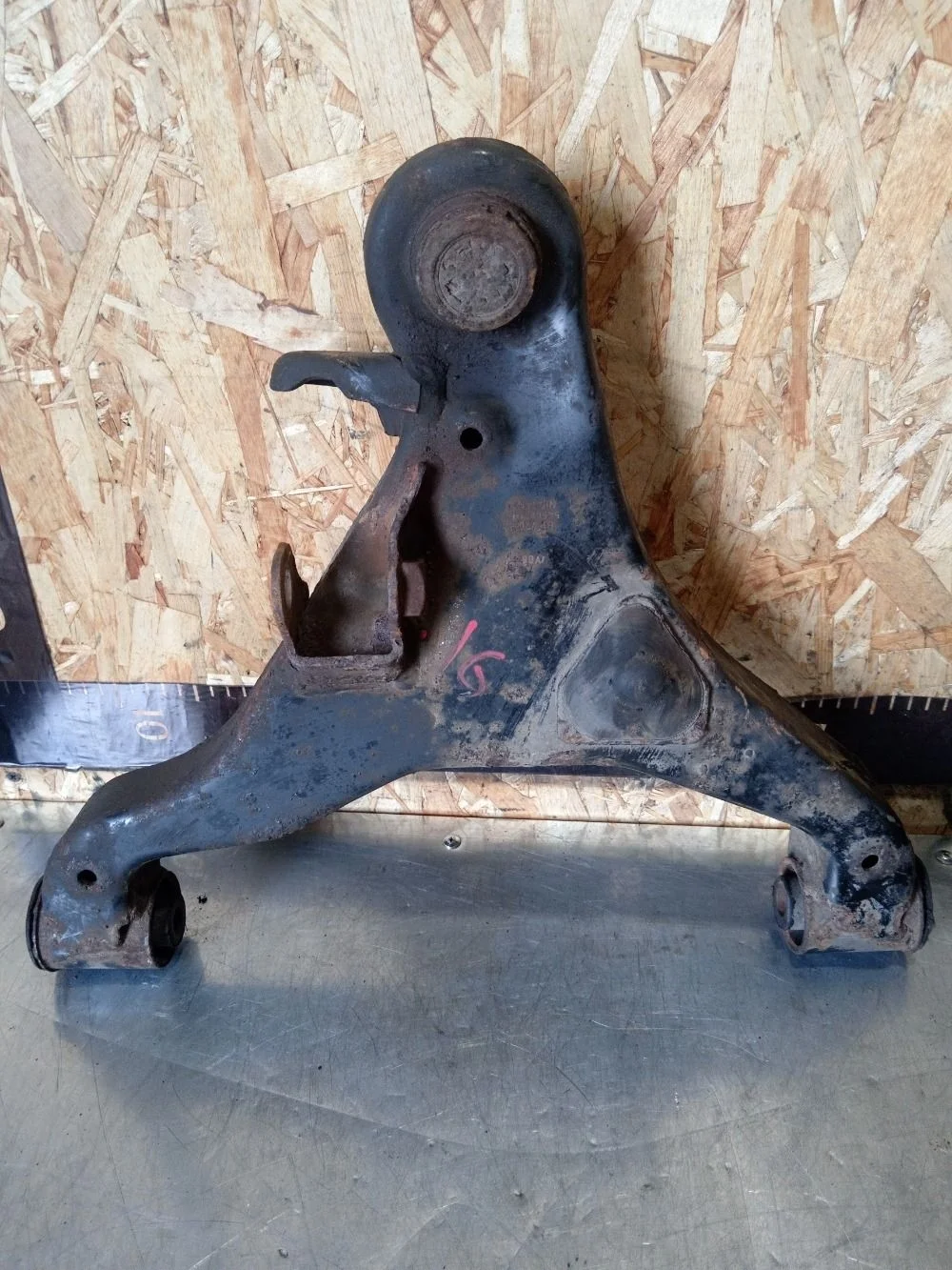 Рычаг передний нижний правый Nissan Pathfinder III рестайлинг (2010—2014) 2014 KAP