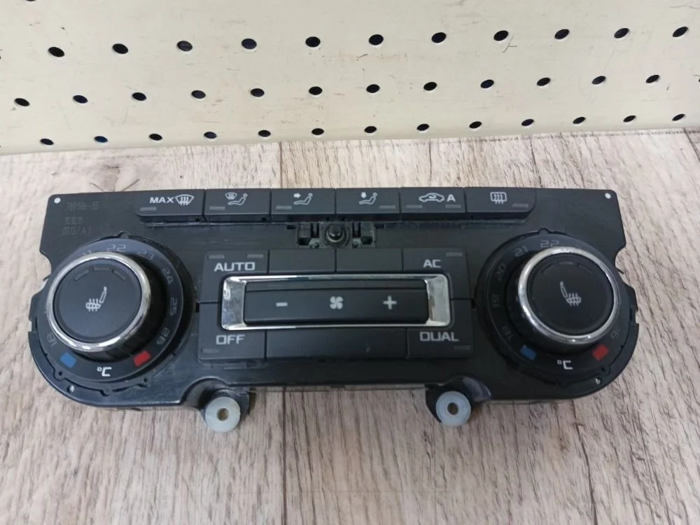 Блок управления отопителем Skoda Octavia II рестайлинг (2008—2013) Octavia II рестайлинг (2008—2013) 1Z3, 1Z5, 933, 3T4, 3T5, 5L7, 677