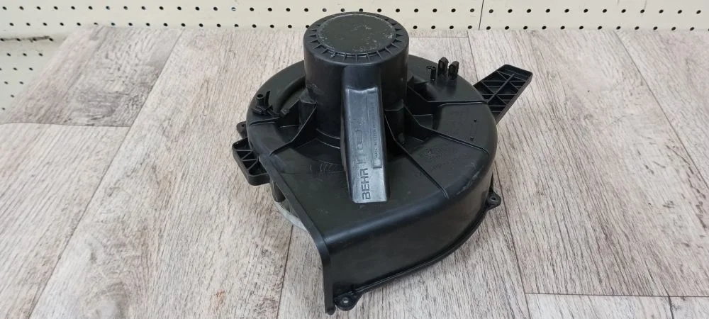 Моторчик печки skoda Fabia 2 Rapid Polo 6R1819015A Polo V рестайлинг (2015—2020)