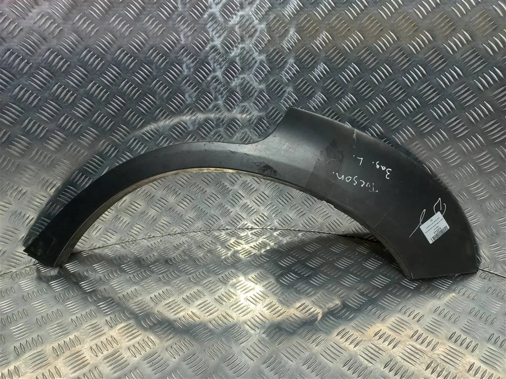 Накладка крыла заднего левая Hyundai TUCSON I (20