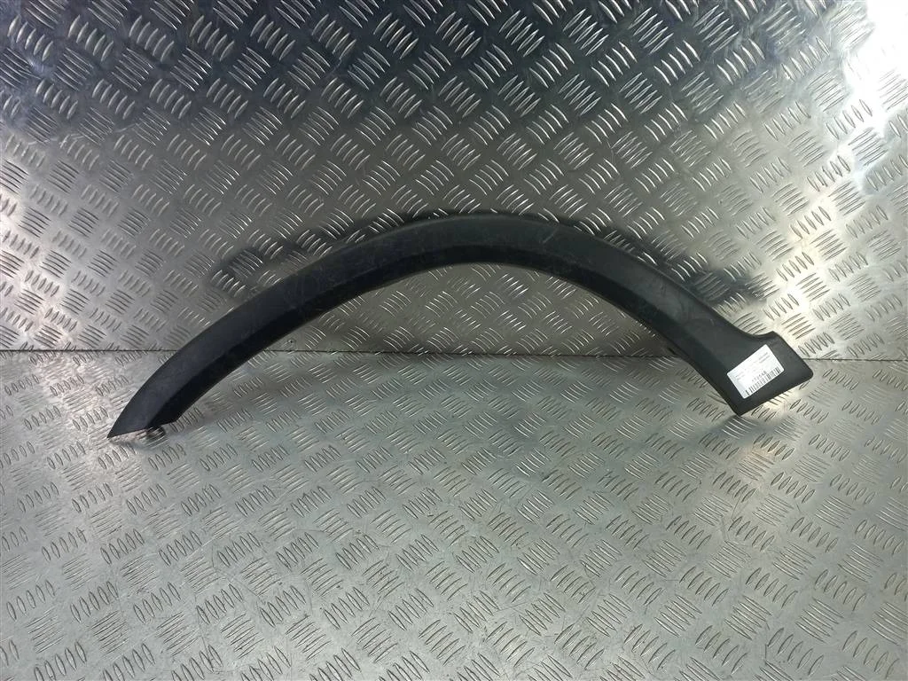 Накладка крыла переднего левая HONDA CR-V II (200