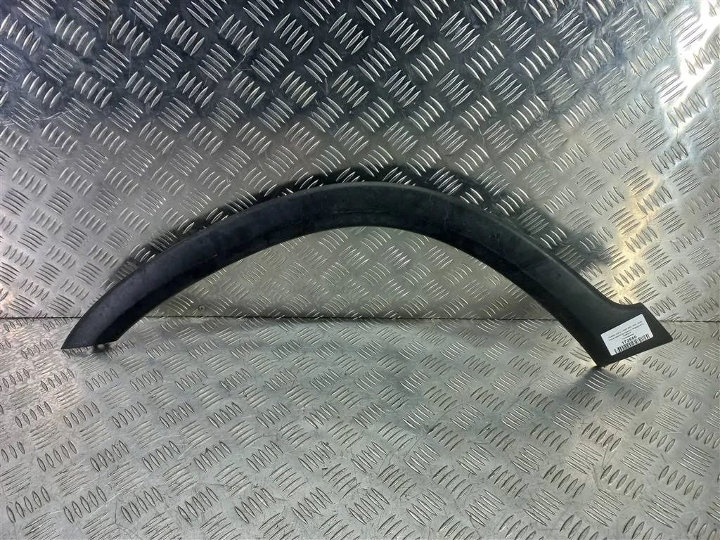 Накладка крыла переднего левая HONDA CR-V II (200
