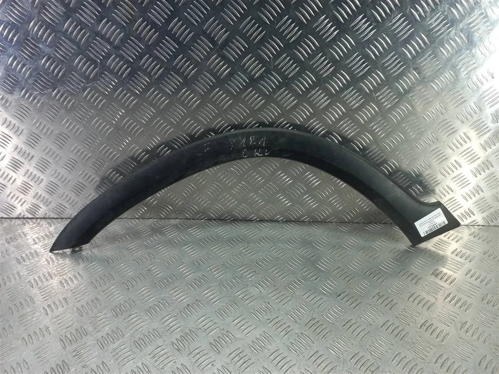 Накладка крыла переднего левая HONDA CR-V II (200