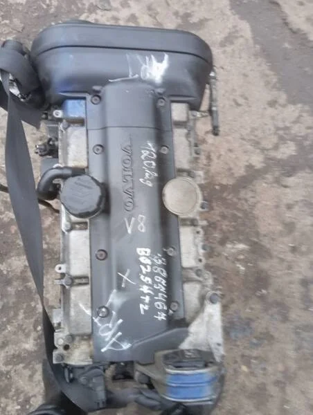 Двигатель B5254T2