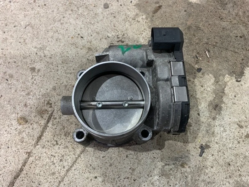 Дроссельная заслонка Audi A8 D3