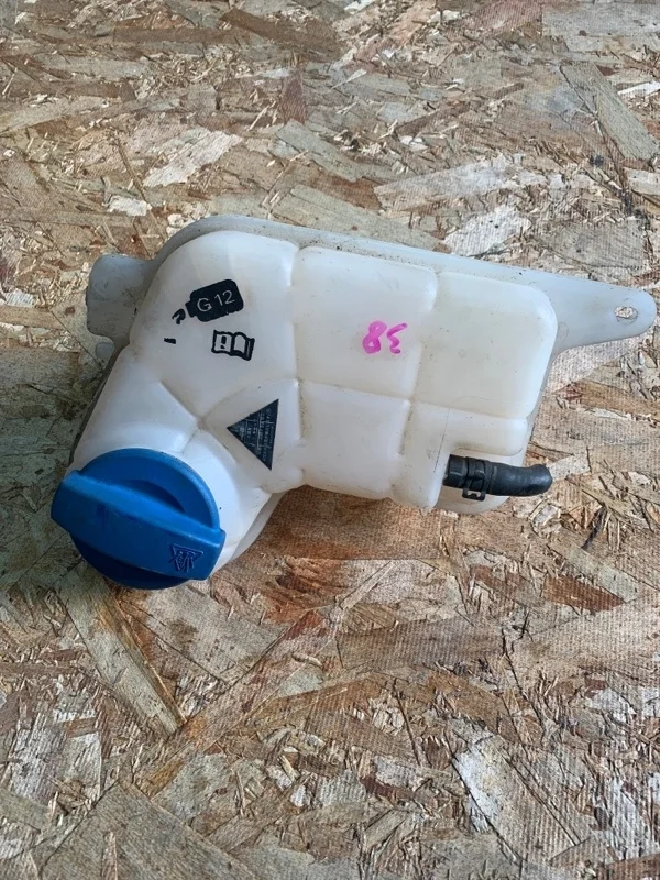 Бачок расширительный Audi А6 2004-2008 C6