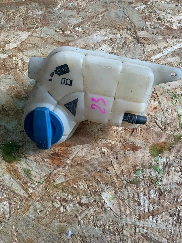 Бачок расширительный Audi А6 2004-2008 C6