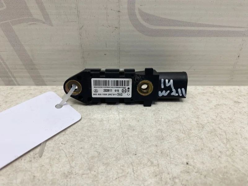 Датчик удара Mercedes-benz 2008 W211