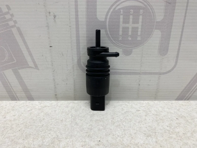 Моторчик омывателя лобового стекла Mercedes-benz W204