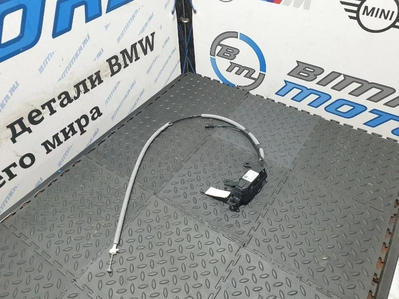 Замок багажника BMW X5 2014 51247183196 F15 N63B44B, левый