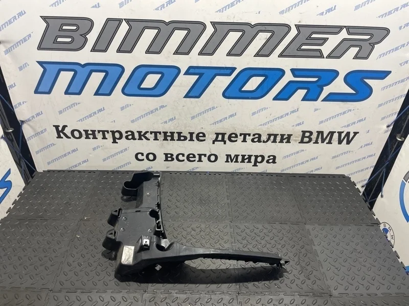 Крепление бампера BMW X5 2014 51128054019 F15 N63B44B, заднее левое