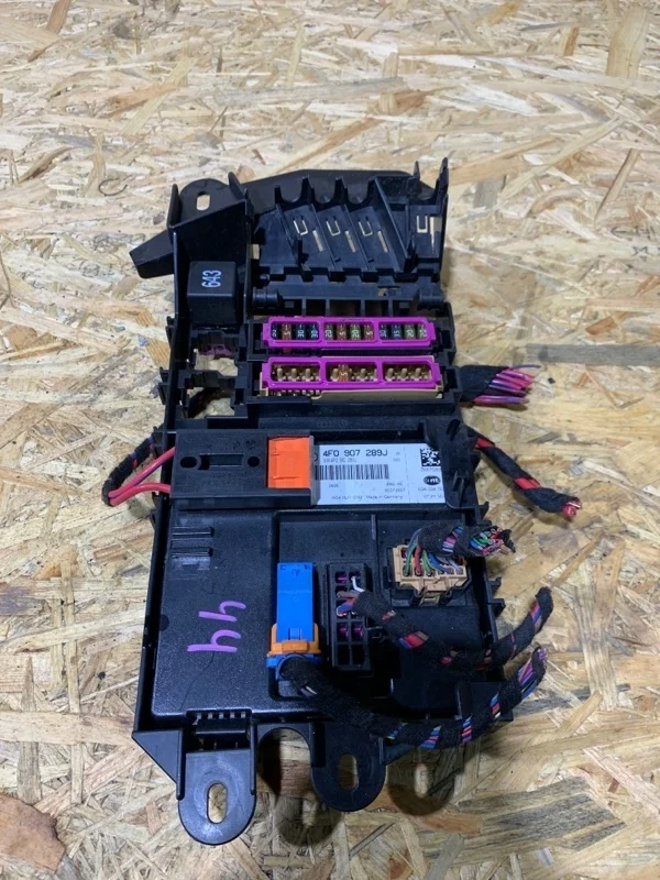 Блок предохранителей Audi А6 2004-2008 C6