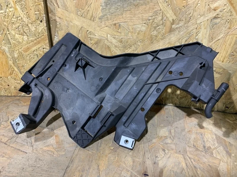 Площадка под фару Audi A4 2007-2011 B8