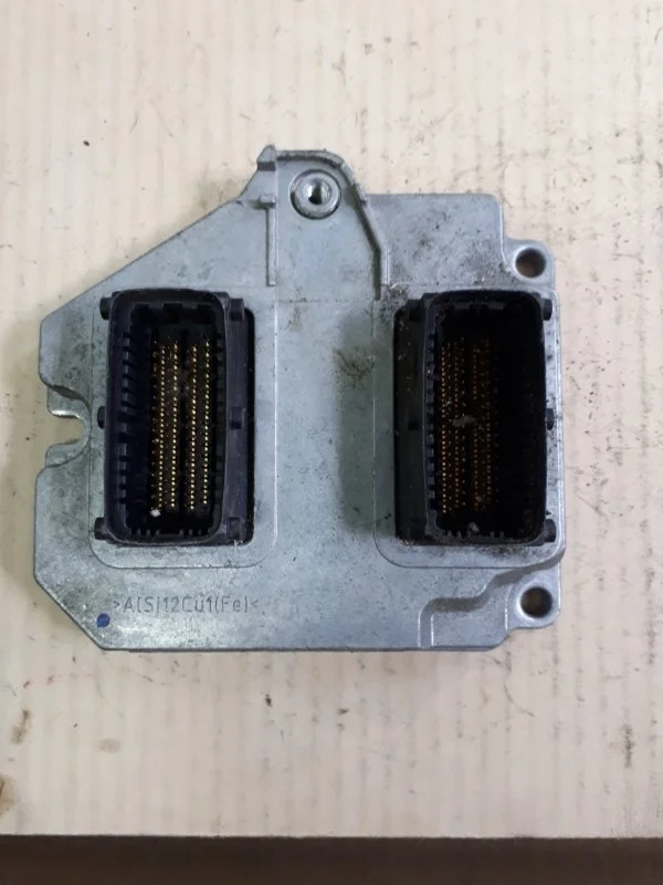 Блок управления двигателем Opel Astra 2005 H