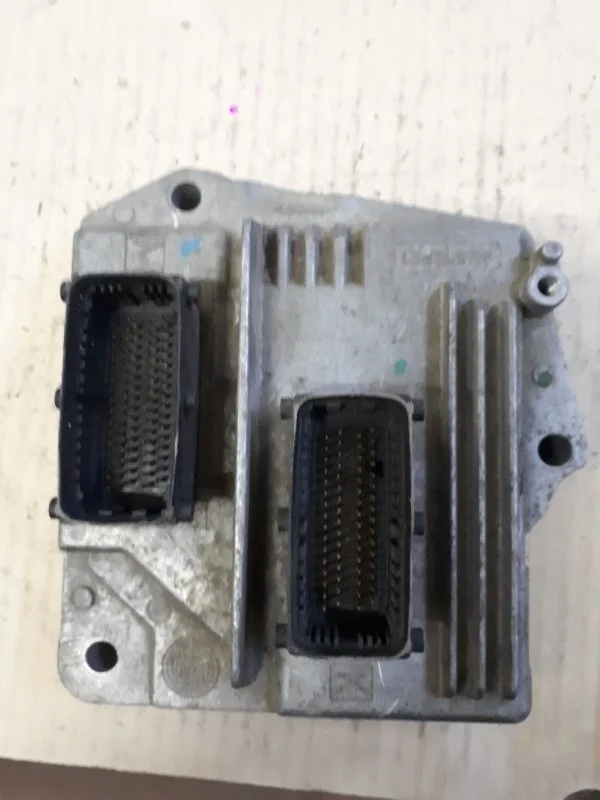 Блок управления двигателем Opel Astra 2007 H
