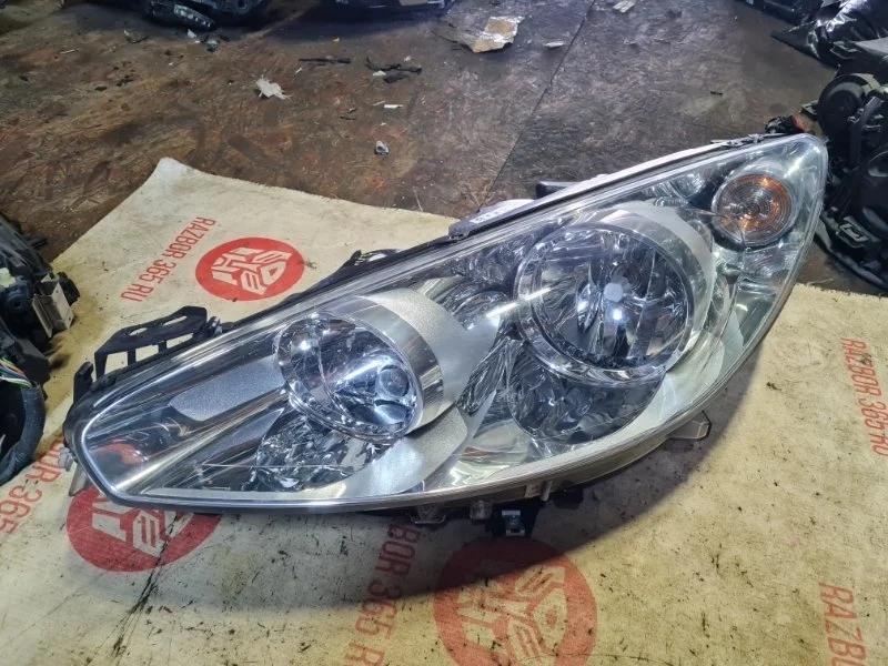Фара галоген Peugeot 308 2011 4C