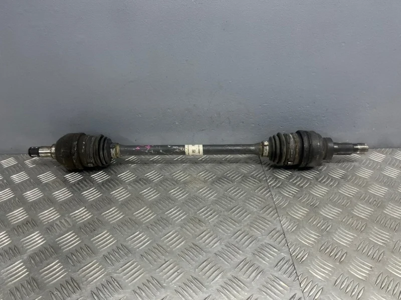 Привод Mercedes GLA X156