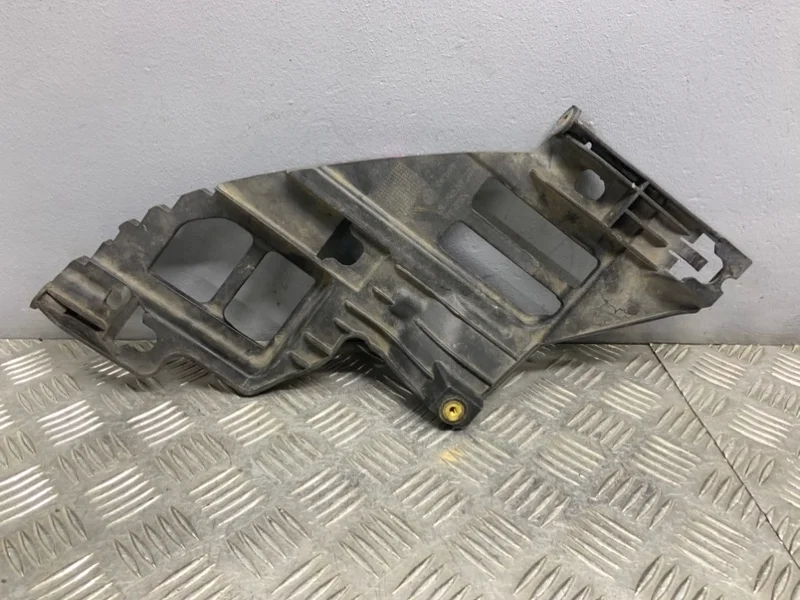 Крепление фары Volkswagen Golf 6