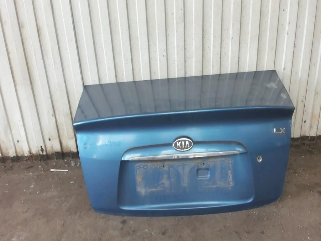 Багажник крышка -2006 Kia Cerato
