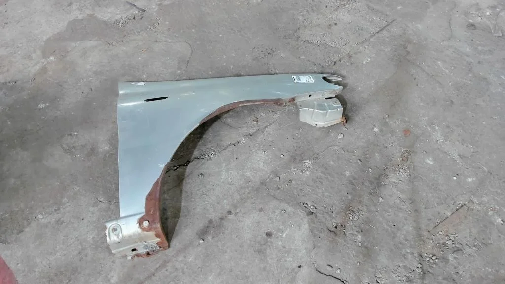 Крыло переднее правое Fiat Albea