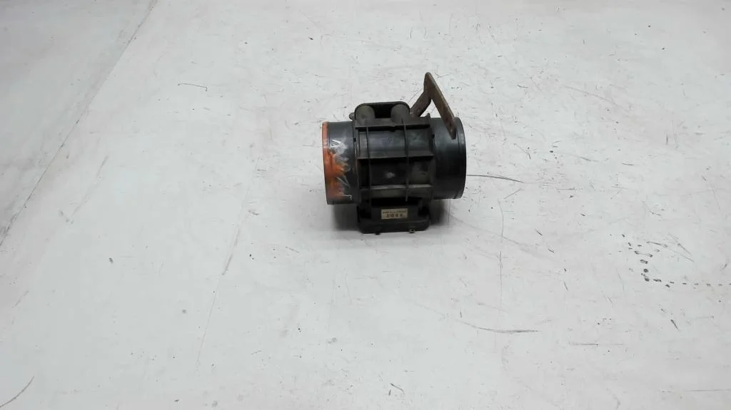 Расходомер воздуха Suzuki Grand Vitara