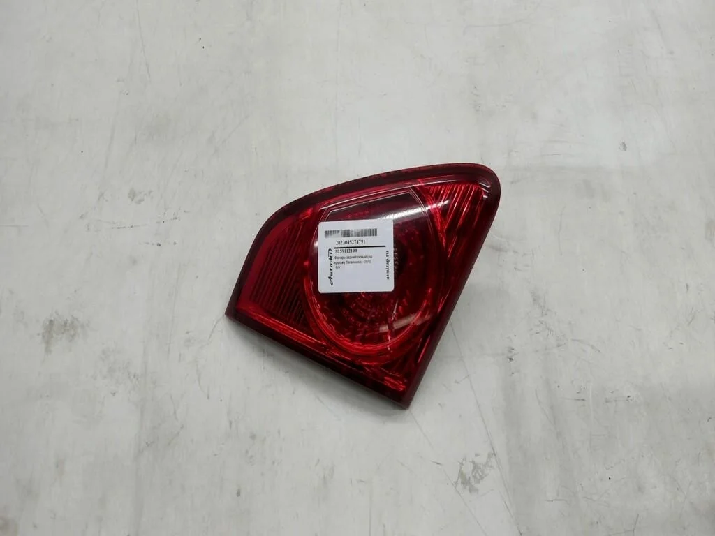 Фонарь задний левый -2010 Toyota Corolla