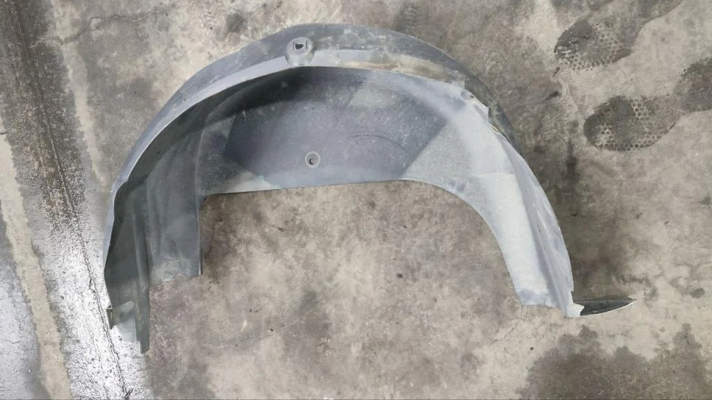 Подкрылок задний левый Renault Kangoo
