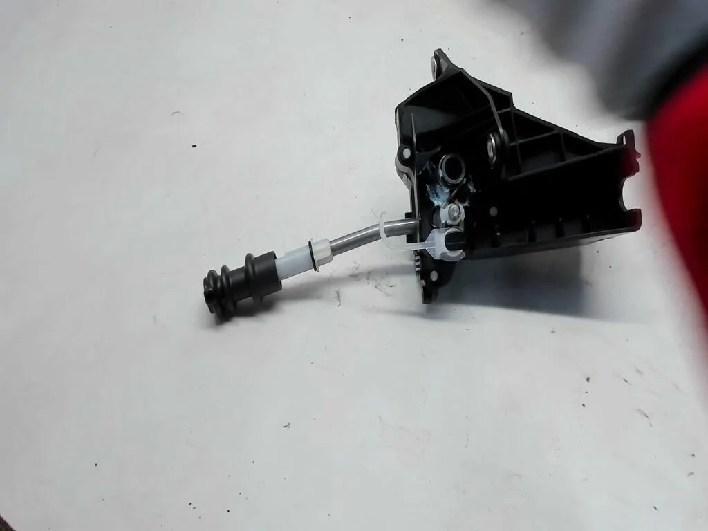 Корпус кулисы КПП Peugeot Expert