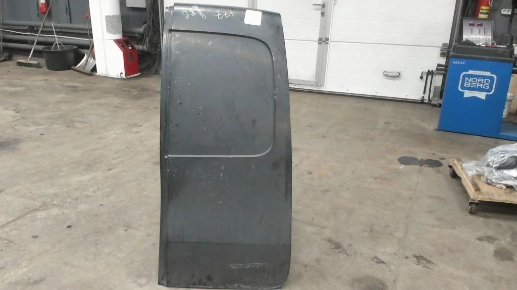 Дверь задняя правая распашная Renault Kangoo