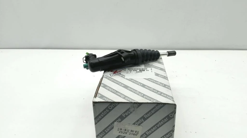 Цилиндр сцепления рабочий 2.2 Citroen Jumper