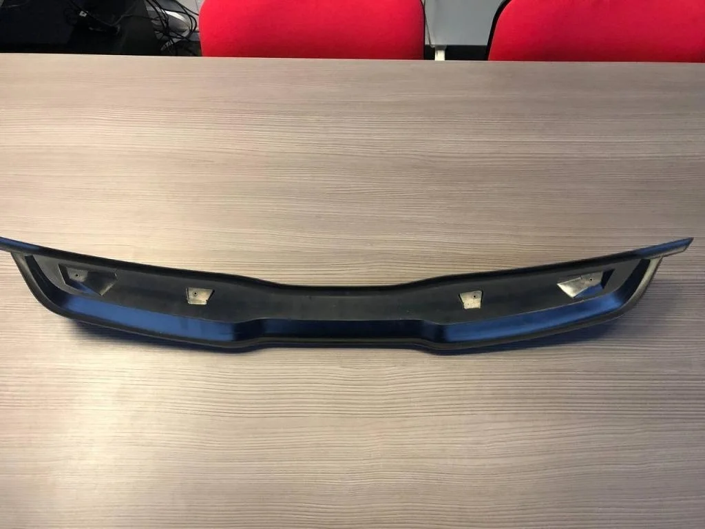 Решетка радиатора Kia Rio