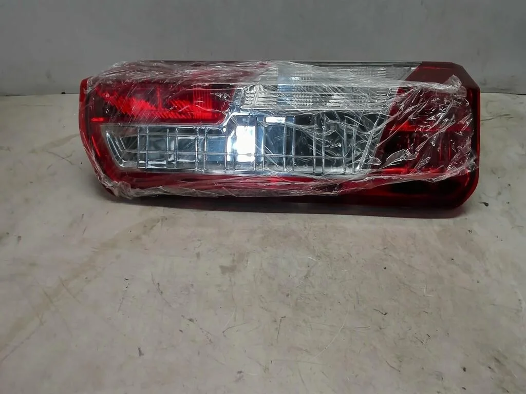 Фонарь задний левый Ford Transit