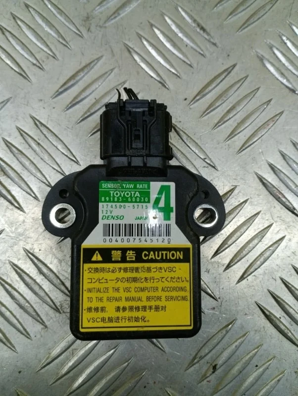 Датчик курсовой устойчивости Toyota Hilux (2005-2015) 2013 8918360030 ПИКАП 3.0 D 1KDFTV