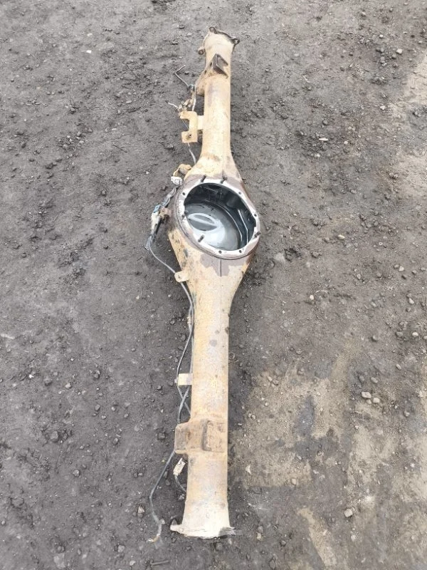 Чулок (картер) заднего моста Toyota Hilux (2005-2015) 2013 421100K361 ПИКАП 3.0 D 1KDFTV