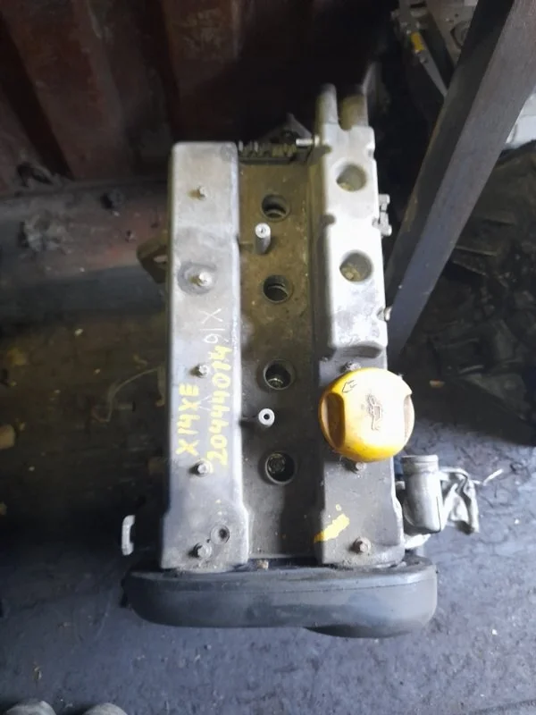 Двигатель Opel Corsa 1996 B