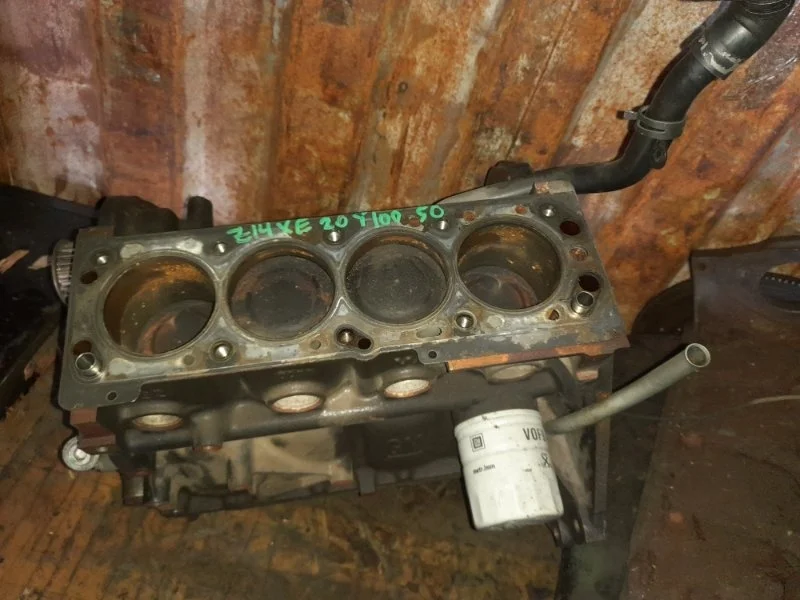 Двигатель Opel Corsa 2001