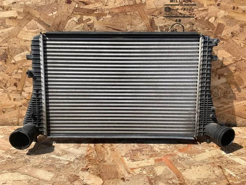 Интеркулер Audi A3 2004-2008 8P