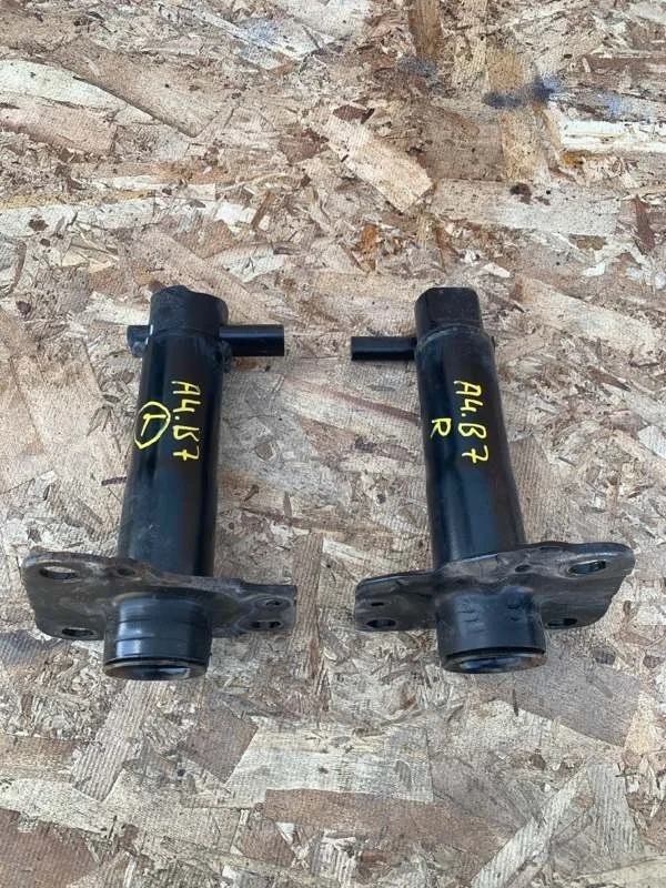 Усилитель бампера Audi A4 2004-2009 B7