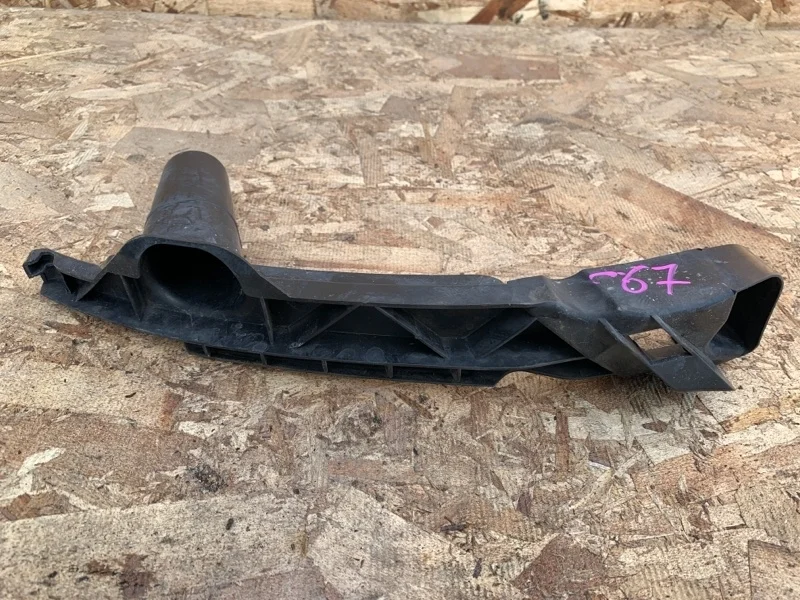 Кронштейн бампера Volkswagen Golf 5