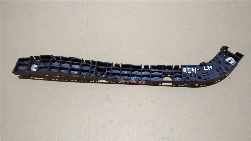 Б.у. крепление бампера зад HONDA CR-V RE HONDA CR-V RE