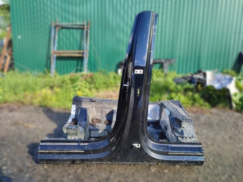 Стойка кузова b порогом Audi Q7 2015- 4M