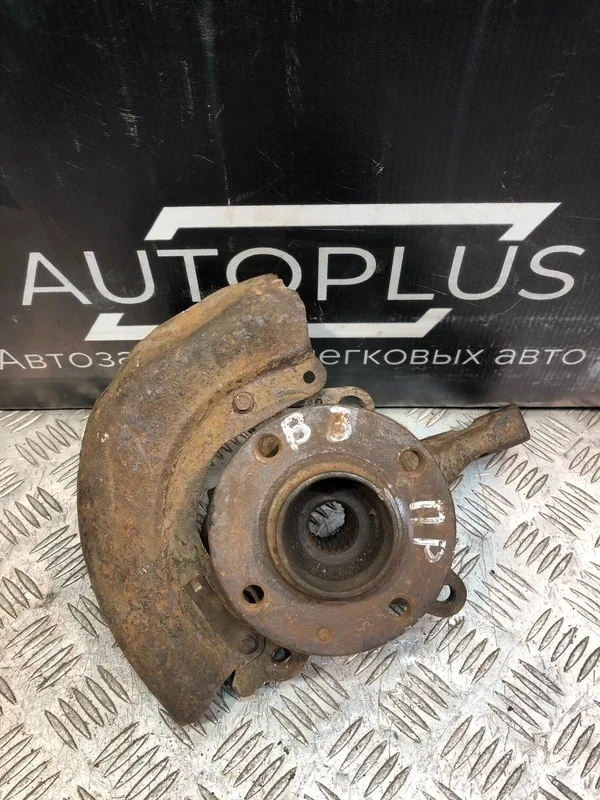 Кулак поворотный Volkswagen Passat 1992 357407255C B3 ABS199786, передний правый