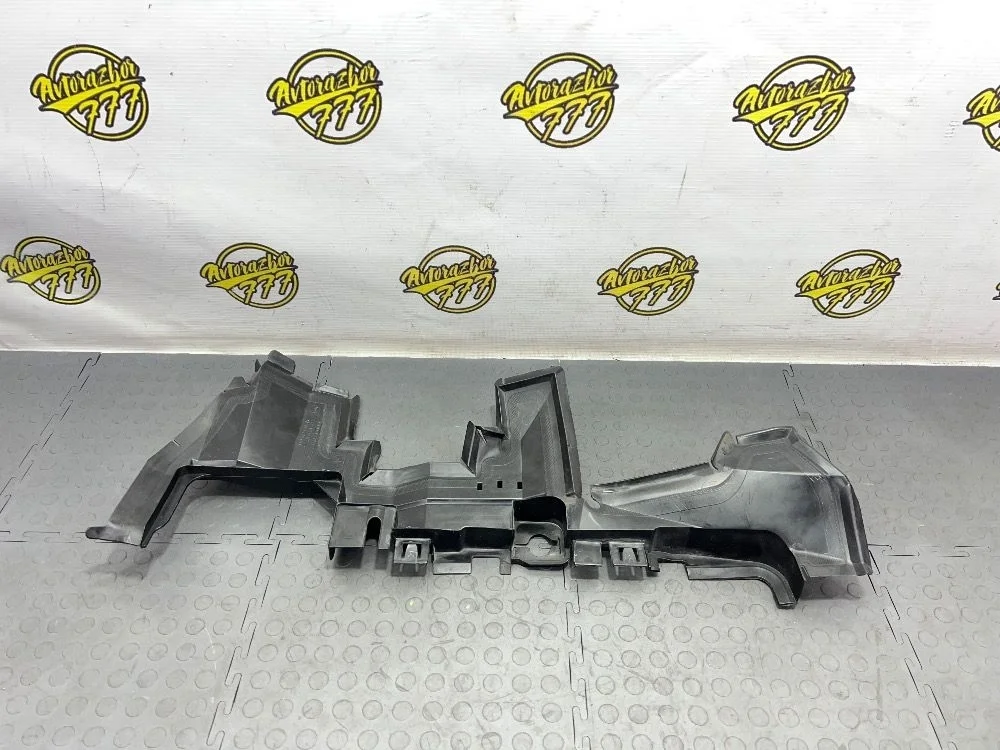 Воздуховод радиатора левый Audi Q5 I рестайлинг (2012—2017)