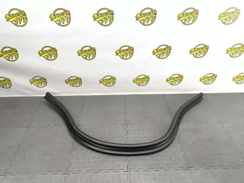 Уплотнитель капота Audi A6 C7 рестайлинг (2014—2018)