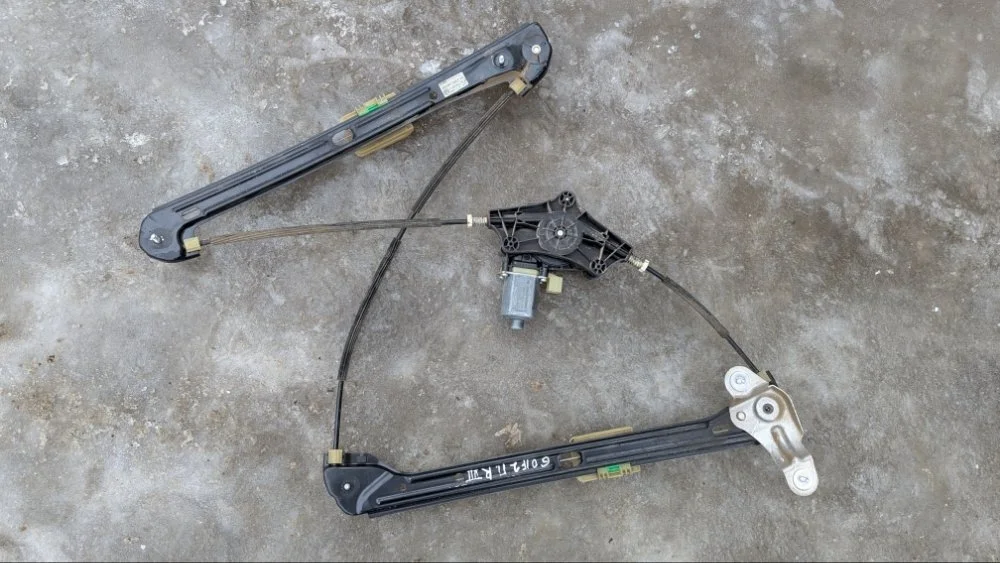 Стеклоподьемник Volkswagen Golf 5G4837462H 7, передний правый